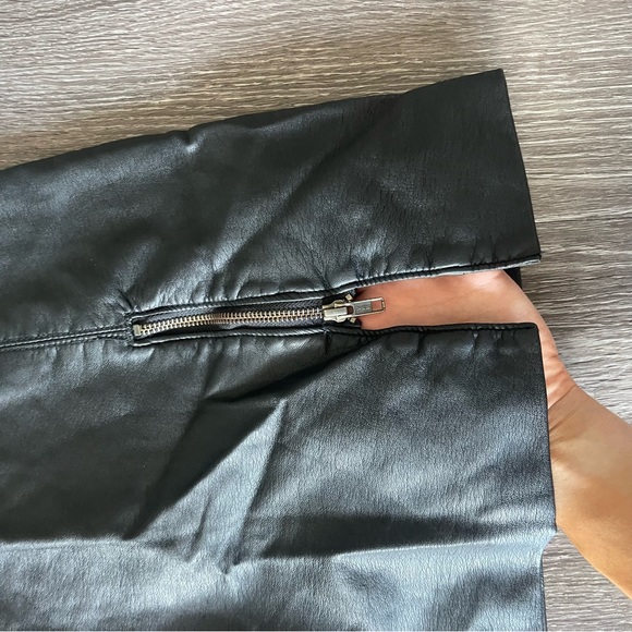 NWT Free People Vegan Leather Black Skirt - Picture 2 of 9